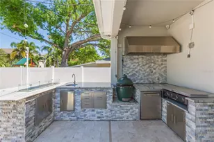 3621 W De Leon St, Tampa, FL 33609 - Photo 59