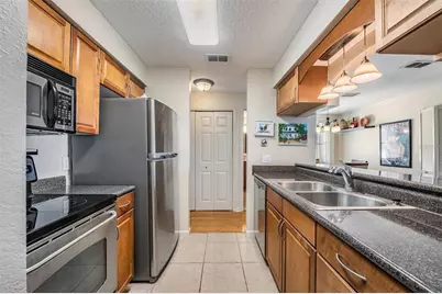 10103 Sailwinds Boulevard N #201, Largo, FL 33773 - Photo 5