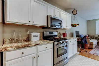 10019 Bradwell Place, Tampa, FL 33626 - Photo 9