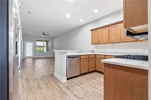 14606 Bournemouth Rd, Tampa, FL 33626 - Photo 9