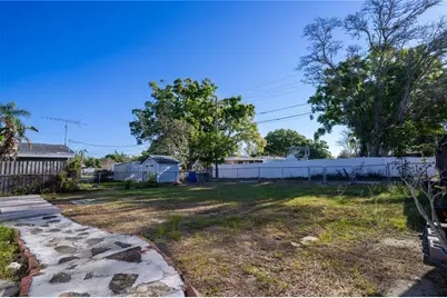 2817 49th Street N, Saint Petersburg, FL 33710 - Photo 27