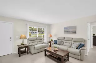 2869 Doone Cir, Palm Harbor, FL 34684 - Photo 11