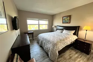 880 Mandalay Ave, Clearwater Beach, FL 33767 - Photo 35