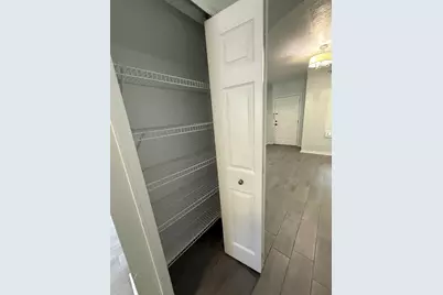 1567 Blue Magnolia Road, Brandon, FL 33510 - Photo 9