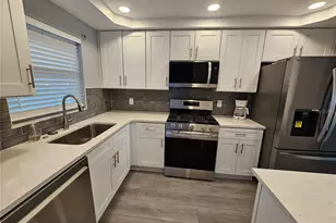 6020 Shore Blvd S, Gulfport, FL 33707 - Photo 3