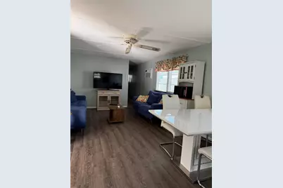 7803 46th Avenue N #129, Saint Petersburg, FL 33709 - Photo 7