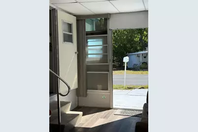 7803 46th Avenue N #129, Saint Petersburg, FL 33709 - Photo 5