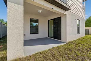 1009 Culbreath Grn Ct, Ruskin, FL 33570 - Photo 45