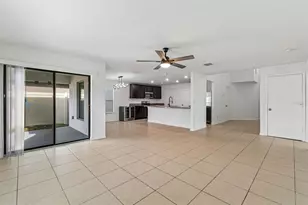1009 Culbreath Grn Ct, Ruskin, FL 33570 - Photo 15