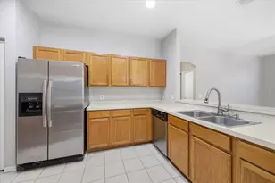 12105 Whistling Way, Lakewood Ranch, FL 34202 - Photo 7