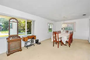 808 Coulter Pl, Brandon, FL 33511 - Photo 9