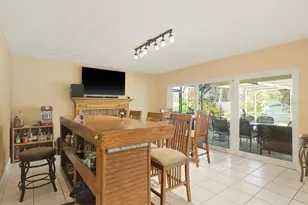 1680 Cinnamon Ln, Dunedin, FL 34698 - Photo 9