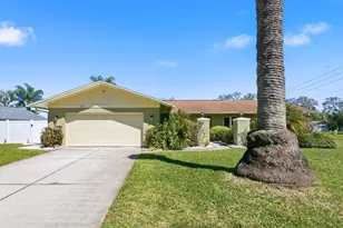 1680 Cinnamon Ln, Dunedin, FL 34698 - Photo 1