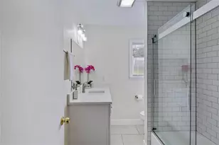 221 S Hale Ave, Tampa, FL 33609 - Photo 17