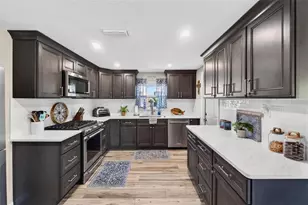5900 Bayou Grande Blvd NE, Saint Petersburg, FL 33703 - Photo 3
