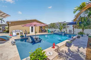 5900 Bayou Grande Blvd NE, Saint Petersburg, FL 33703 - Photo 19