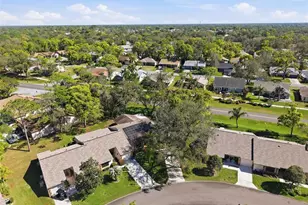 6630 Brambleleaf Dr, Spring Hill, FL 34606 - Photo 11