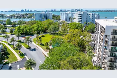 150 Belleview Boulevard #601, Belleair, FL 33756 - Photo 33