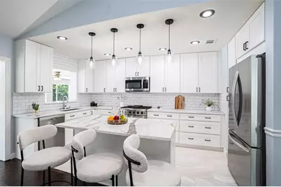 3721 Monarch Drive, Tampa, FL 33618 - Photo 7