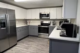 2705 Gardner Pl, Holiday, FL 34691 - Photo 9