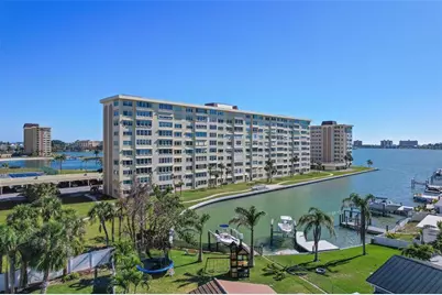 4725 Cove Circle #704, Saint Petersburg, FL 33708 - Photo 29