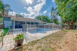 18322 Swan Lake Dr, Lutz, FL 33549 - Photo 23