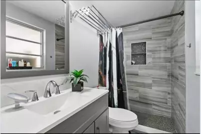 8310 Pat Boulevard, Tampa, FL 33615 - Photo 9