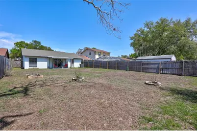 1735 Lakeview Village Drive, Brandon, FL 33510 - Photo 37