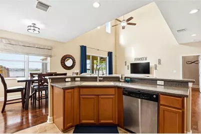 714 Tanana Fall Drive, Ruskin, FL 33570 - Photo 11