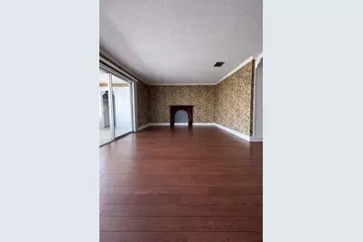 5935 30th Avenue S #304, Gulfport, FL 33707 - Photo 7