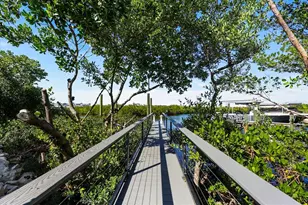 3005 Christophers Watch Ln, Ruskin, FL 33570 - Photo 71