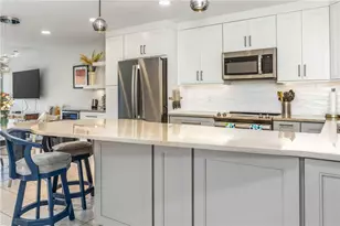 105 Island Way, Clearwater Beach, FL 33767 - Photo 13