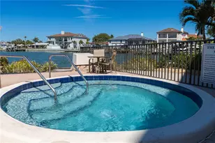 105 Island Way, Clearwater Beach, FL 33767 - Photo 37