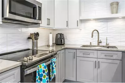 105 Island Way #142, Clearwater Beach, FL 33767 - Photo 11