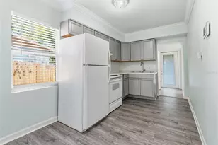 8311 N 9th St, Tampa, FL 33604 - Photo 9