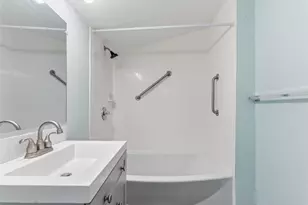 8311 N 9th St, Tampa, FL 33604 - Photo 13