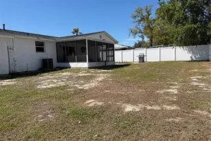 9519 Century Dr, Spring Hill, FL 34608 - Photo 13