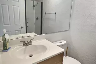 10100 N Sailwinds Blvd N, Largo, FL 33773 - Photo 9