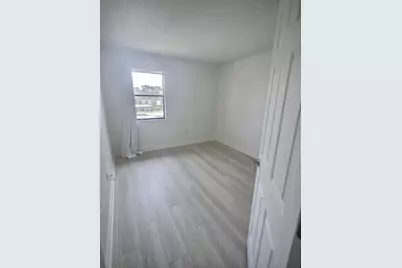 10100 N Sailwinds Boulevard N #202, Largo, FL 33773 - Photo 9