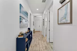 813 Winterside Dr, Apollo Beach, FL 33572 - Photo 9