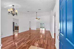 2805 Tammarron Ln, Brandon, FL 33511 - Photo 3