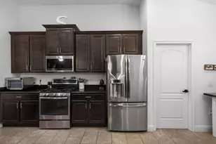 8531 May Port Ct, Land O Lakes, FL 34638 - Photo 9