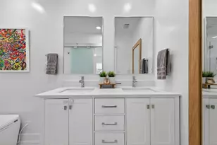 1866 Venetian Point Dr, Clearwater, FL 33755 - Photo 25