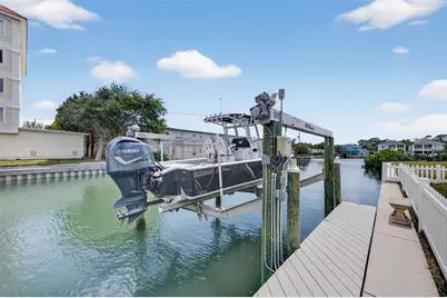 1866 Venetian Point Drive, Clearwater, FL 33755 - Photo 7