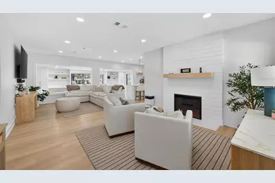 1866 Venetian Point Drive, Clearwater, FL 33755 - Photo 11