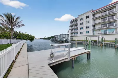 1866 Venetian Point Drive, Clearwater, FL 33755 - Photo 5