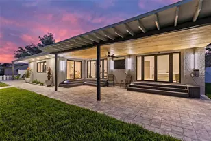 1866 Venetian Point Dr, Clearwater, FL 33755 - Photo 27