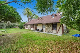 37633 Hidden Park Ct, Dade City, FL 33525 - Photo 3