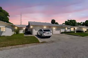 3280 37th Way S, Saint Petersburg, FL 33711 - Photo 9