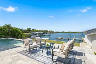 915 Bayshore Dr, Tarpon Springs, FL 34689 - Photo 47